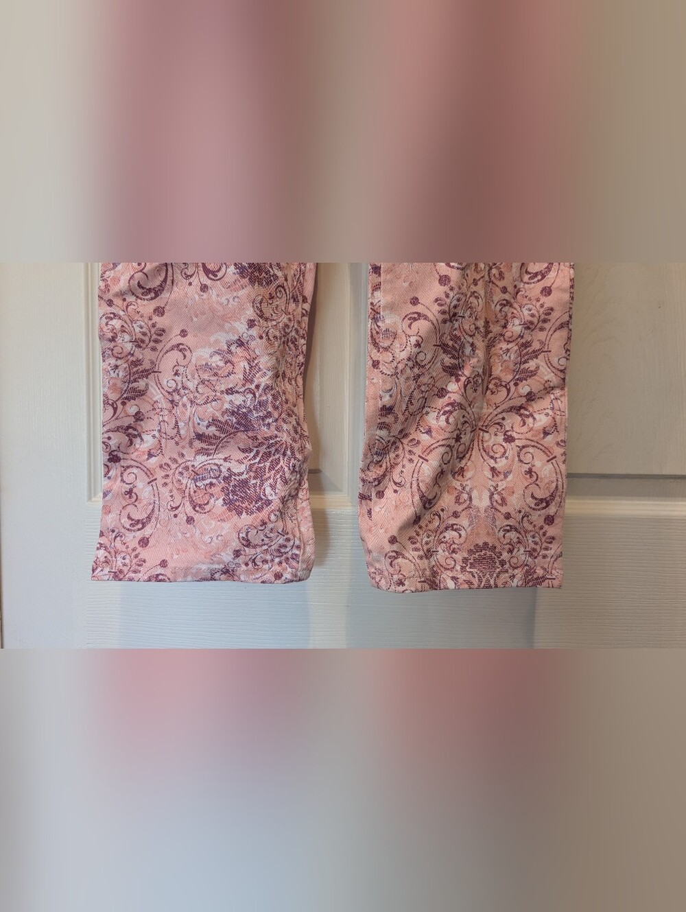 NEW Gloria Vanderbillt Amanda Slimming Jean Women's Rosy Pink Roman Scrolls NWT! - Picture 7 of 16